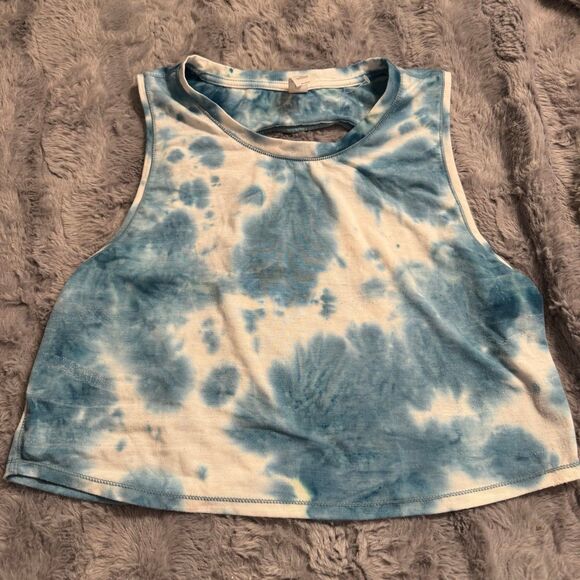 90 Degree By Reflex Tops - 90 degree blue and white tie dye crop top
